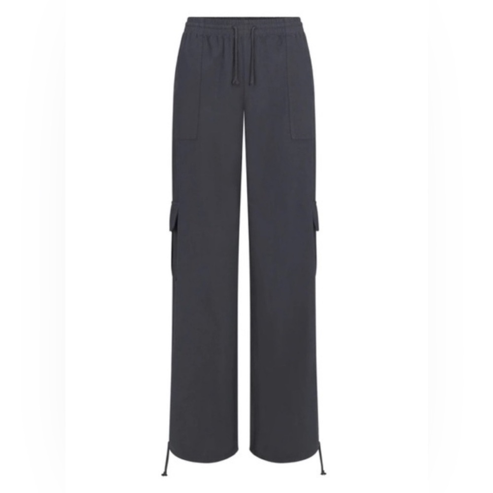 Skims Cover-Up Cargo Pants Gunmetal - Picture 3 of 6